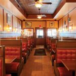 dining room with booths, Modern apizza, pepperoni pizza, new haven, connecticut, New Haven style pizza, apizza, 2023 Pizzeria of the Year